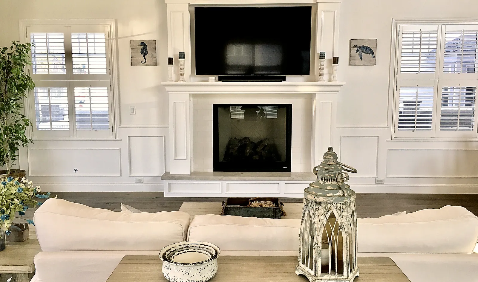 Living area with TV